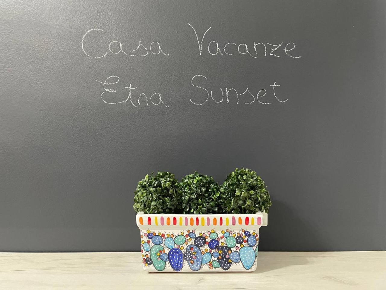 Casa Vacanze Etna Sunset 加里 外观 照片